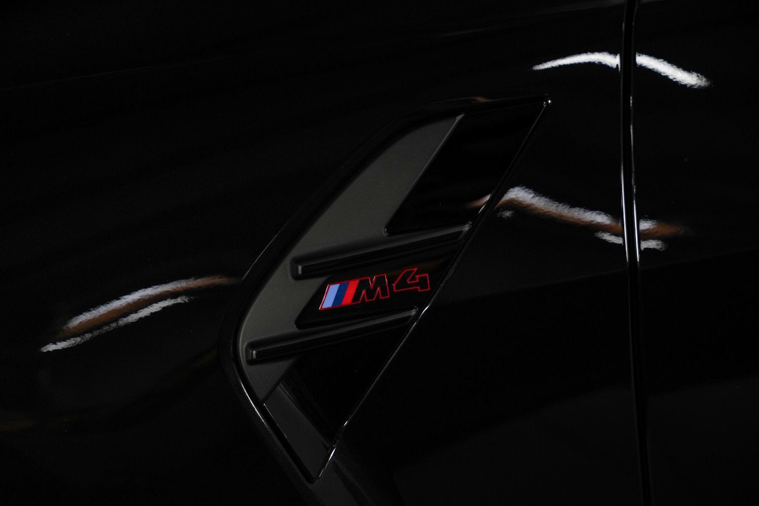 Used 2025 BMW M4 CS AWD/4WD image 19