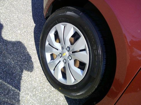 Used 2012 Chevrolet Cruze LS w/ Connectivity Package FWD image 14