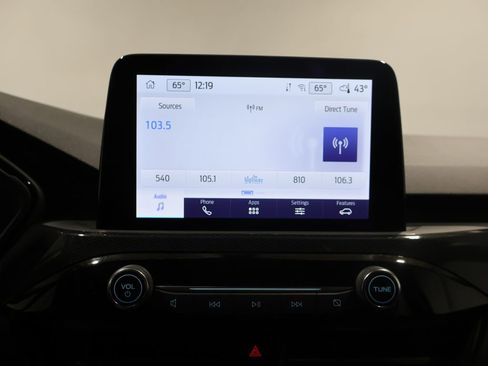 Used 2025 Ford Escape ST-Line Select AWD/4WD image 25