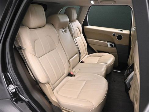 Used 2017 Land Rover Range Rover Sport HSE image 18