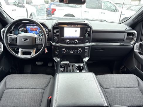 Used 2022 Ford F150 XLT w/ XLT Black Appearance Package image 10