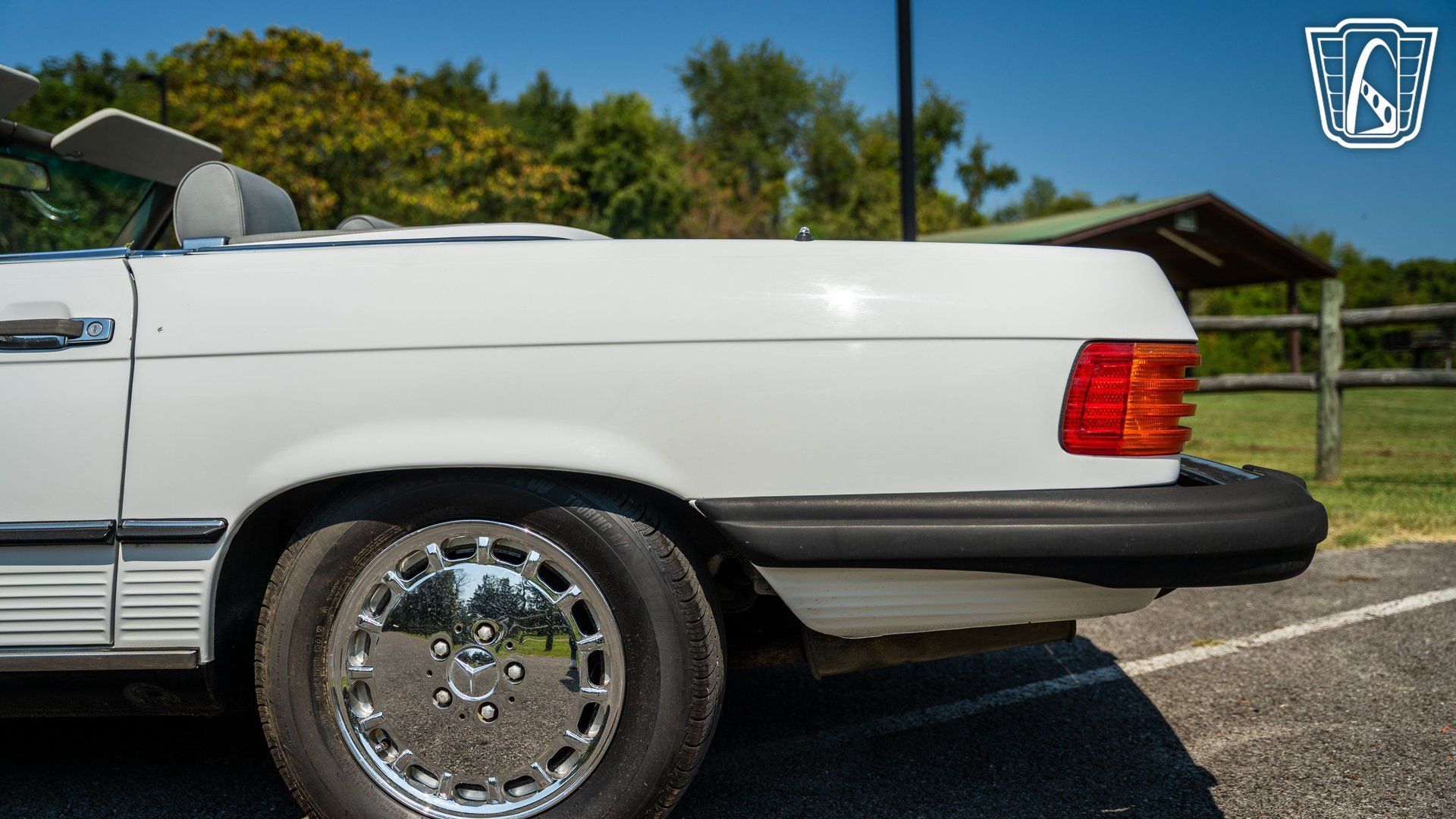 Used 1987 Mercedes-Benz 560 SL image 38