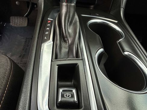Used 2024 Chevrolet Equinox LT AWD/4WD image 33