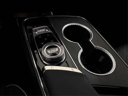 New 2026 Cadillac Lyriq V image 27