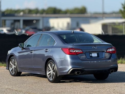 Used 2018 Subaru Legacy 3.6R Limited AWD/4WD image 10