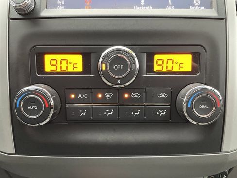 Used 2020 Nissan Frontier SV image 32