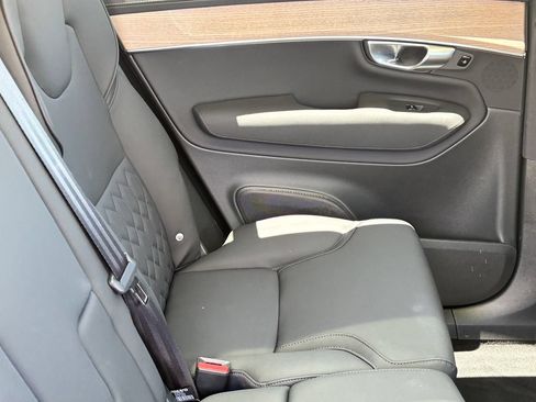 Used 2025 Volvo XC90 B6 Plus AWD/4WD image 11