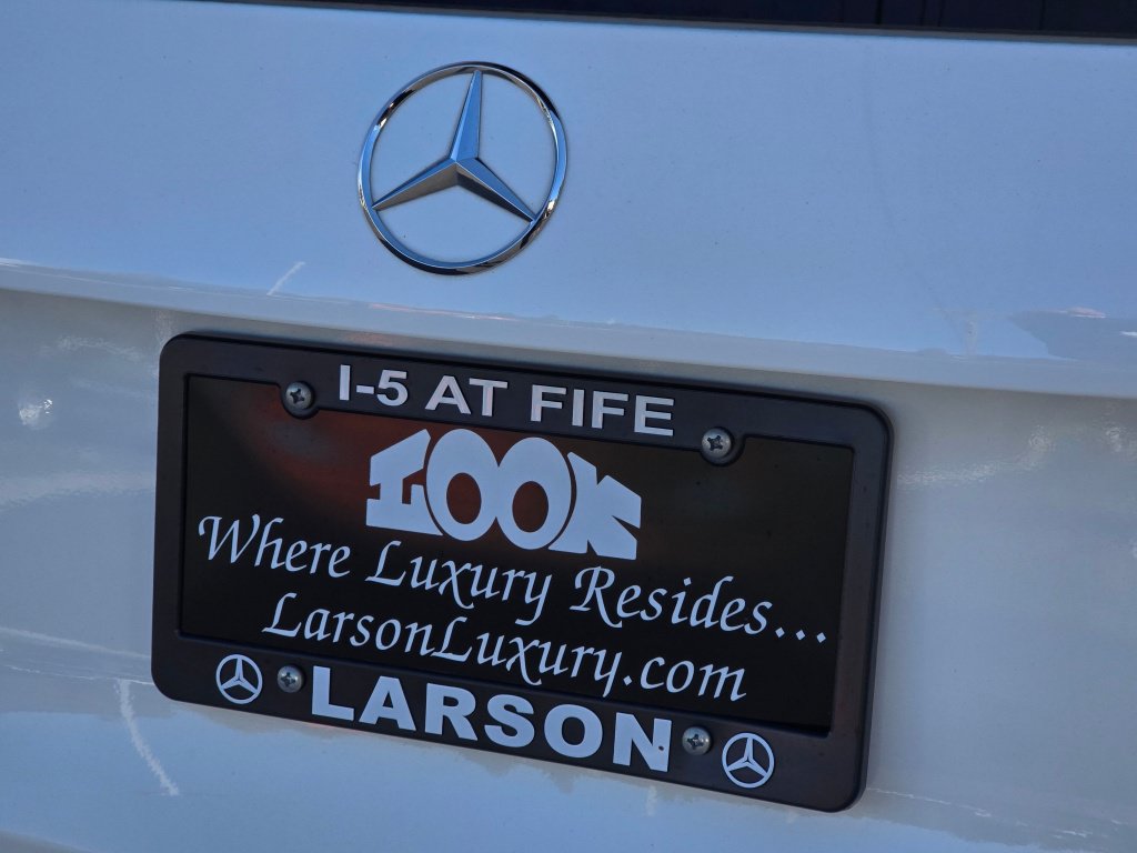 Used 2023 Mercedes-Benz GLB 250 w/ Premium Package image 32