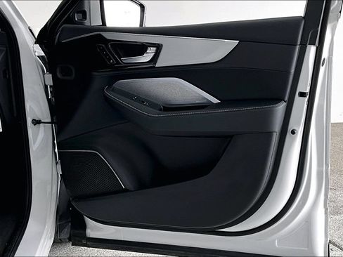 Certified 2026 Acura MDX FWD w/ Technology Package image 23
