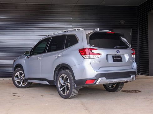 Used 2022 Subaru Forester Touring w/ Popular Package #2 AWD/4WD image 3
