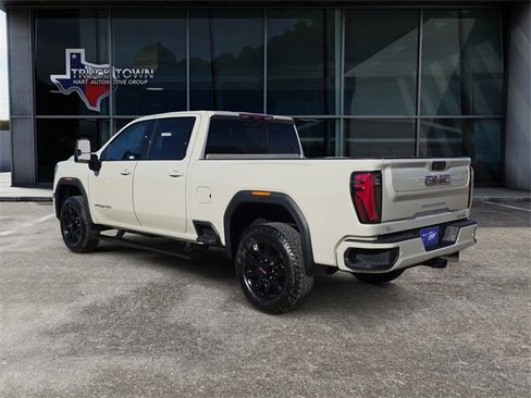 New 2026 GMC Sierra 2500 AT4 w/ AT4 Premium Plus Package image 3