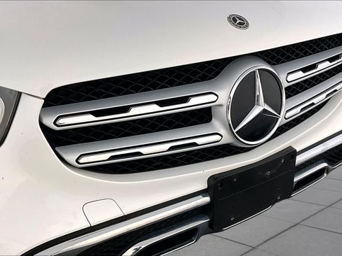 Used 2020 Mercedes-Benz GLC 300 4MATIC image 32