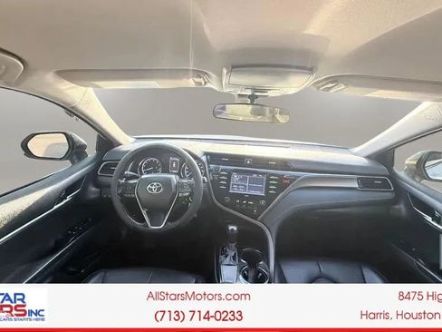 Used 2020 Toyota Camry SE w/ Carpet Mat Package FWD image 23