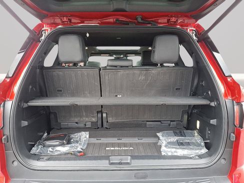 Used 2024 Toyota Sequoia Platinum image 27