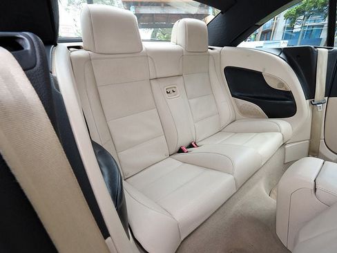 Used 2008 Volkswagen Eos 2.0T FWD image 9