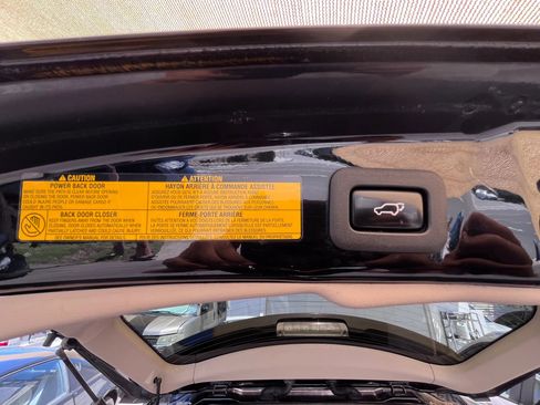 Used 2009 Toyota Venza FWD image 22