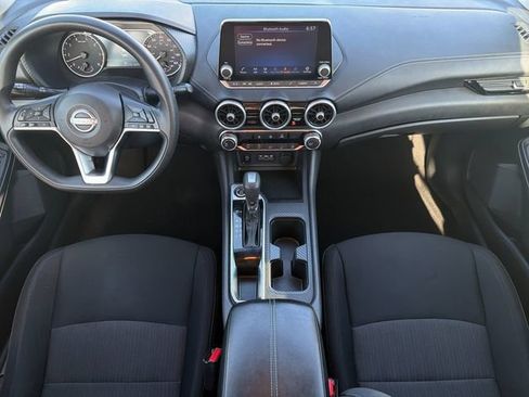 Used 2024 Nissan Sentra SV FWD image 9