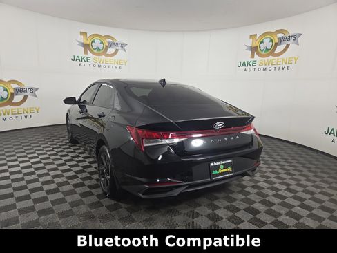 Used 2023 Hyundai Elantra SEL image 7