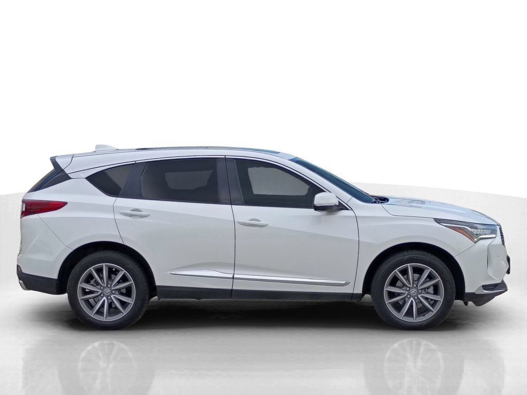 Used 2022 Acura RDX w/ Technology Package FWD image 4