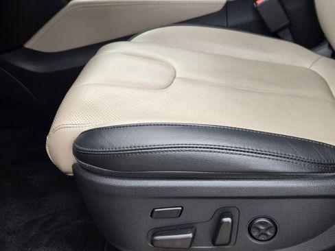 Used 2020 Hyundai Santa Fe Limited image 24