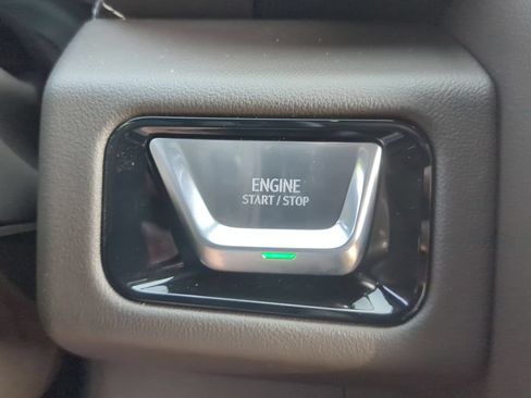 New 2026 GMC Yukon Elevation w/ Elevation Premium Package AWD/4WD image 17