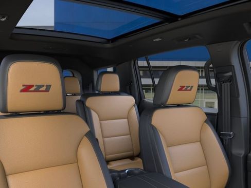 New 2027 Chevrolet Traverse Z71 w/ Enhanced Driving Package AWD/4WD image 24