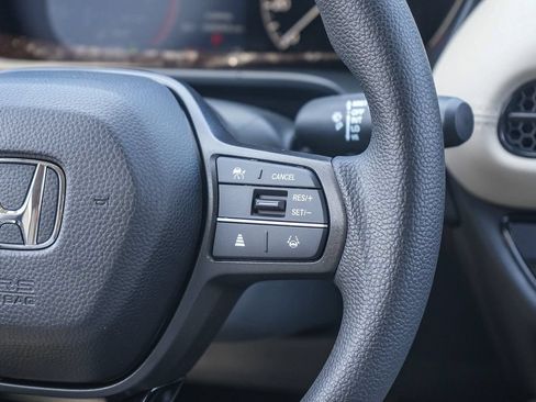 New 2027 Honda HR-V LX image 14
