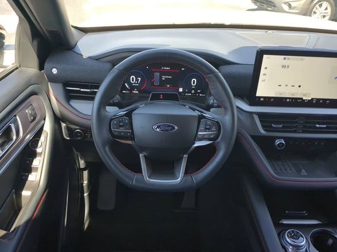 Certified 2025 Ford Explorer ST-Line w/ Premium Package image 16