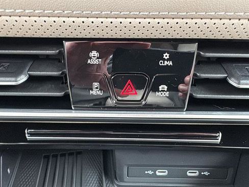 New 2026 Volkswagen Atlas SE FWD image 23