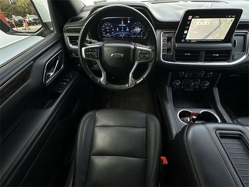 Used 2022 Chevrolet Tahoe Z71 w/ Z71 Off-Road Package image 12