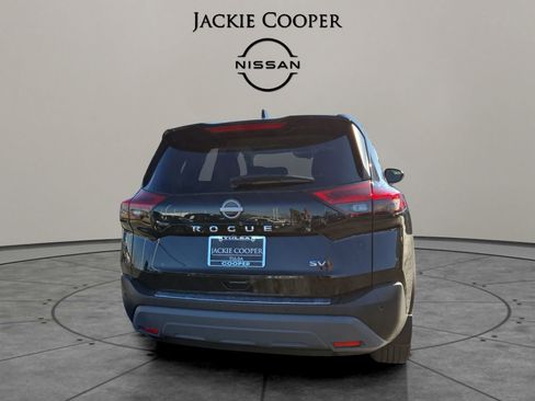 Certified 2023 Nissan Rogue SV image 4
