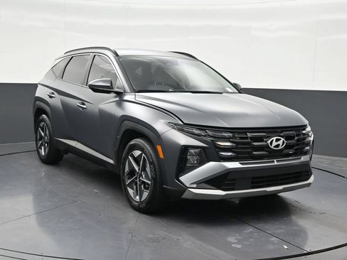 Used 2025 Hyundai Tucson SEL FWD image 8