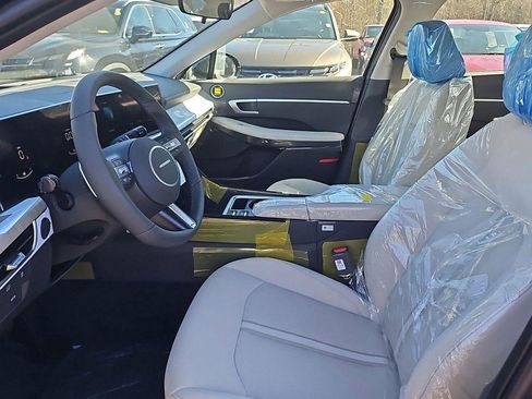 New 2025 Hyundai Sonata SEL image 16