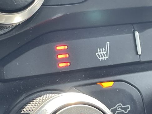 Used 2023 RAM 1500 Big Horn AWD/4WD image 34