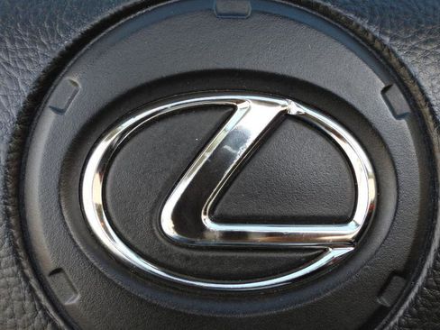 Used 2005 Lexus SC 430 Convertible image 65