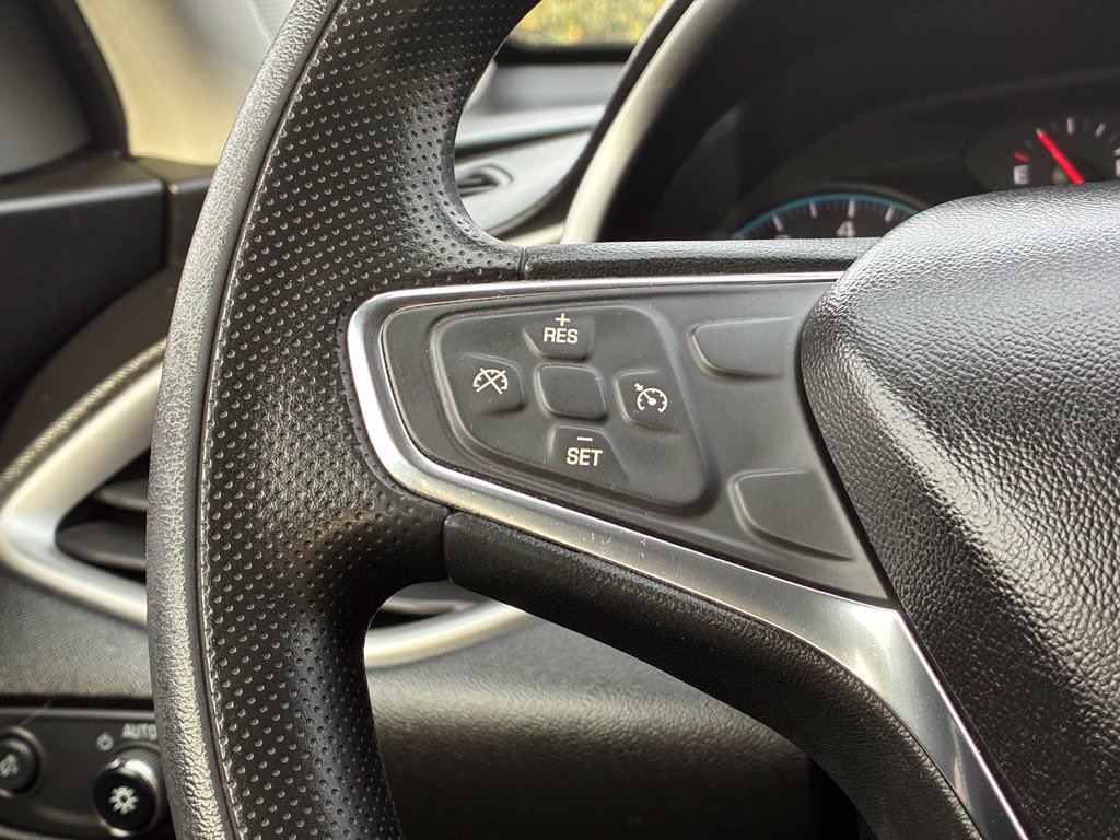 Used 2020 Chevrolet Malibu LS FWD image 21