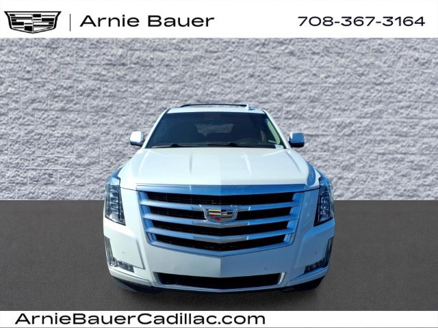 Used 2018 Cadillac Escalade Luxury AWD/4WD image 13