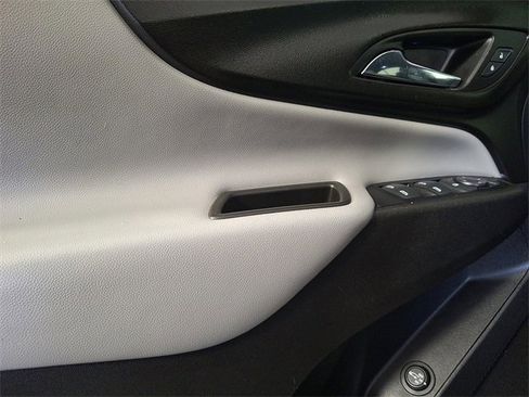 Used 2019 Chevrolet Equinox LT image 15
