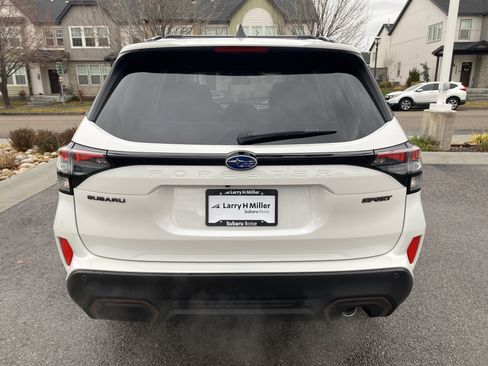 Used 2025 Subaru Forester Sport image 5