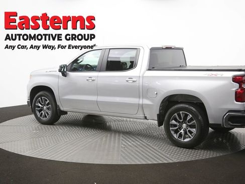 Used 2022 Chevrolet Silverado 1500 LT AWD/4WD image 65