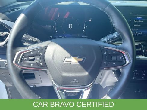 Used 2025 Chevrolet TrailBlazer LT w/ Convenience Package AWD/4WD image 11