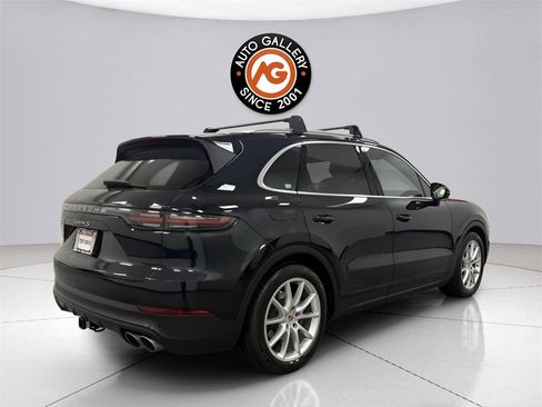 Used 2019 Porsche Cayenne S image 7