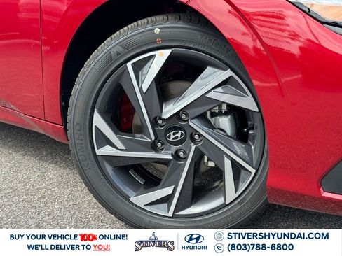 Certified 2025 Hyundai Elantra Sport image 4