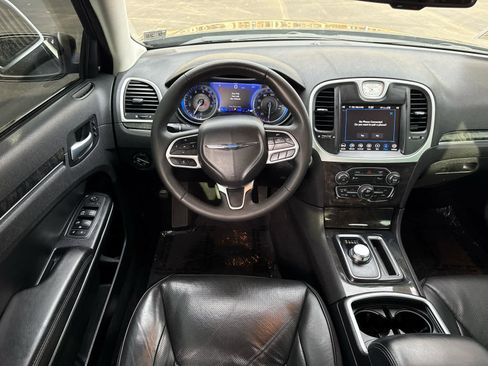 Used 2023 Chrysler 300 Touring L w/ Popular Equipment Group image 12