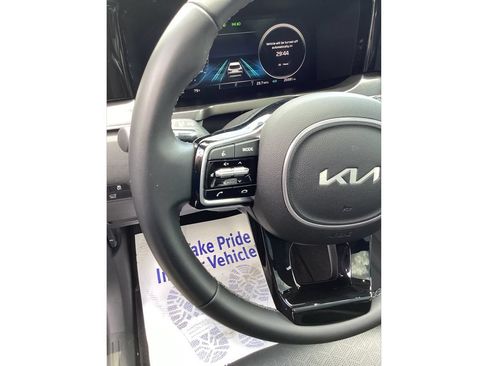 Used 2023 Kia Sorento SX AWD/4WD image 34