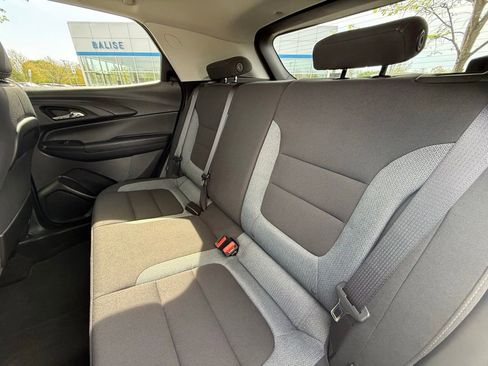 Used 2023 Chevrolet TrailBlazer LT w/ Convenience Package AWD/4WD image 23
