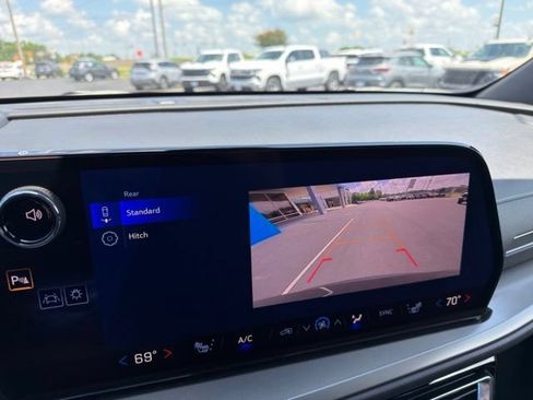 New 2026 Chevrolet Traverse LT w/ Midnight/Sport Edition FWD image 17