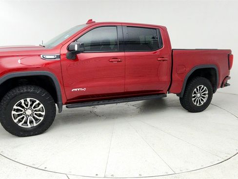 Used 2021 GMC Sierra 1500 AT4 w/ AT4 Value Package image 2