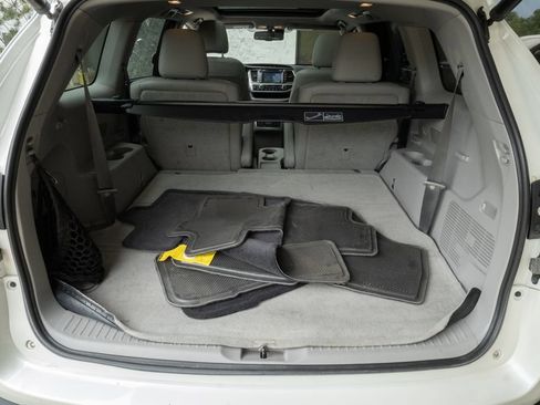 Used 2014 Toyota Highlander Limited Platinum AWD/4WD image 21