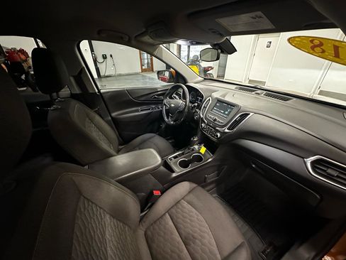 Used 2018 Chevrolet Equinox LT image 16